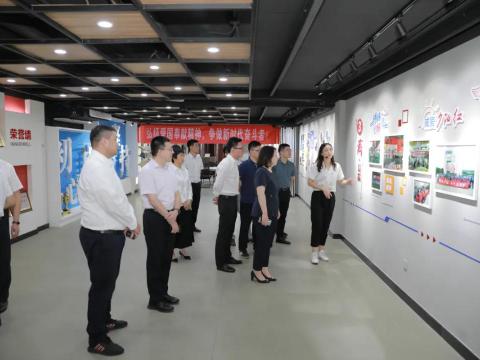 团省委副书记张迎春来1066vip威尼斯集团调研共青团事情