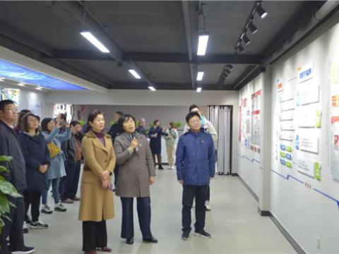 市人大向导来1066vip威尼斯集团视察“职工之家”建设情形